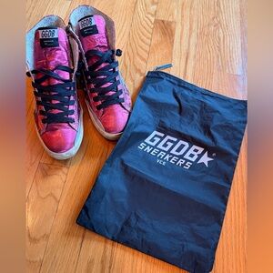 GOLDEN GOOSE - Fuchsia Leather Sneakers